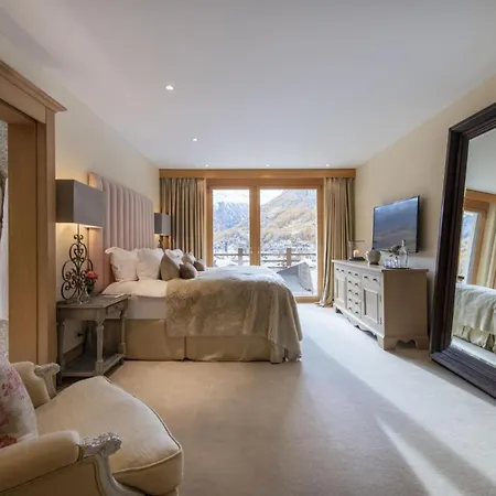 Chalet Kitzbuehel: An Exclusive Escape Griesenau
